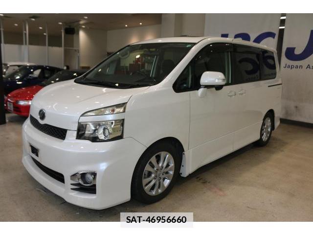 Toyota VOXY 2011-08 7872116-0
