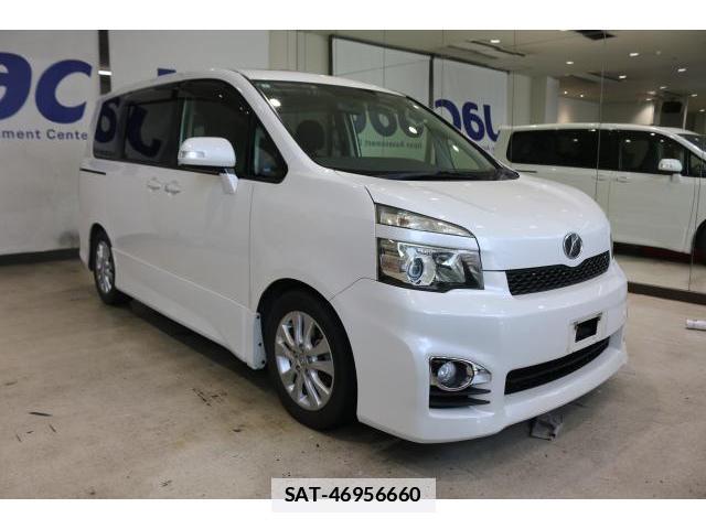Toyota VOXY 2011-08 7872116-10