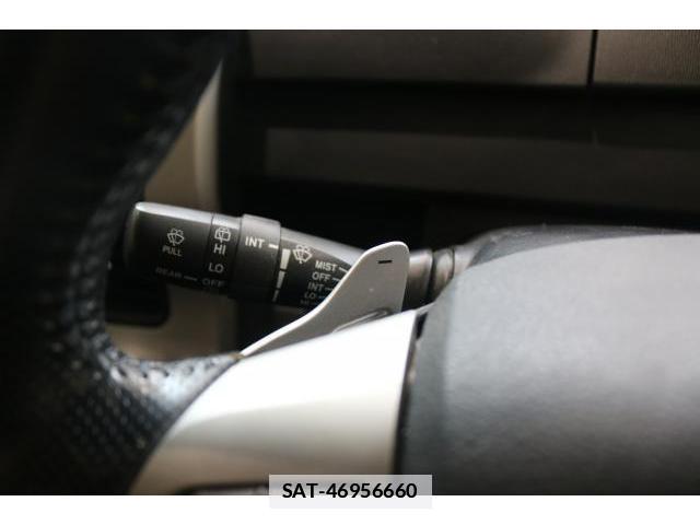 Toyota VOXY 2011-08 7872116-15