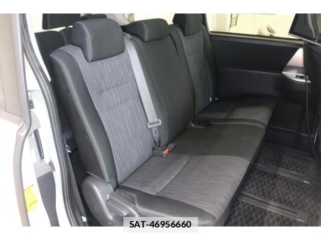 Toyota VOXY 2011-08 7872116-6