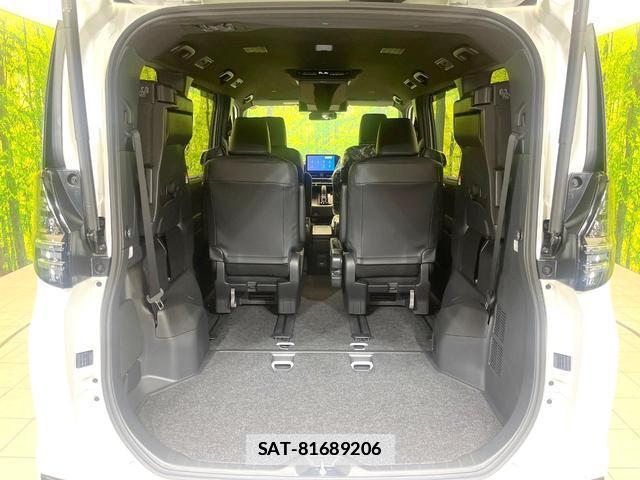 Toyota VOXY 2026-05 7872414-10