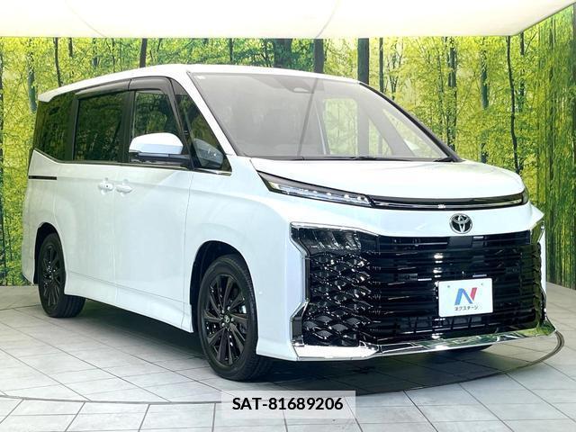 Toyota VOXY 2026-05 7872414-16