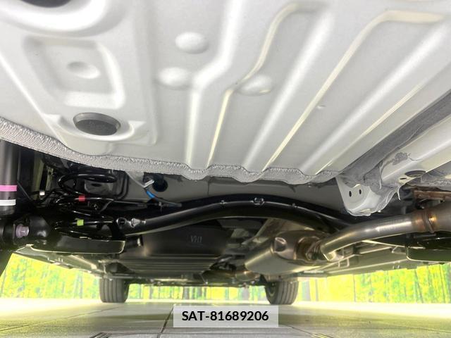 Toyota VOXY 2026-05 7872414-18