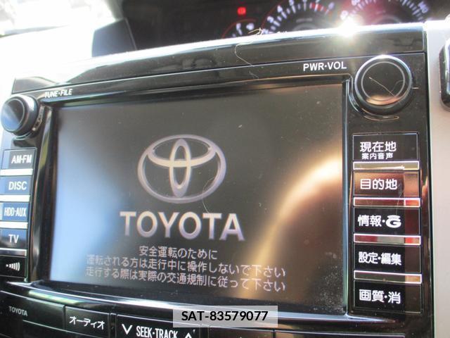 Toyota VOXY 2007-11 7872661-11