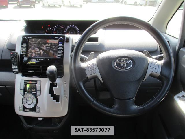Toyota VOXY 2007-11 7872661-18