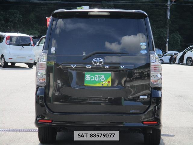 Toyota VOXY 2007-11 7872661-2