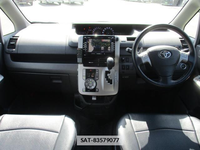 Toyota VOXY 2007-11 7872661-8