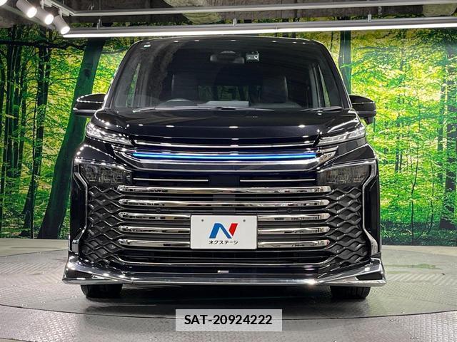 Toyota VOXY 2022-09 7872697-14