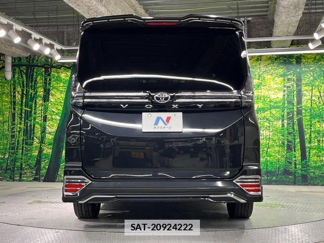 Toyota VOXY 2022-09 7872697-15