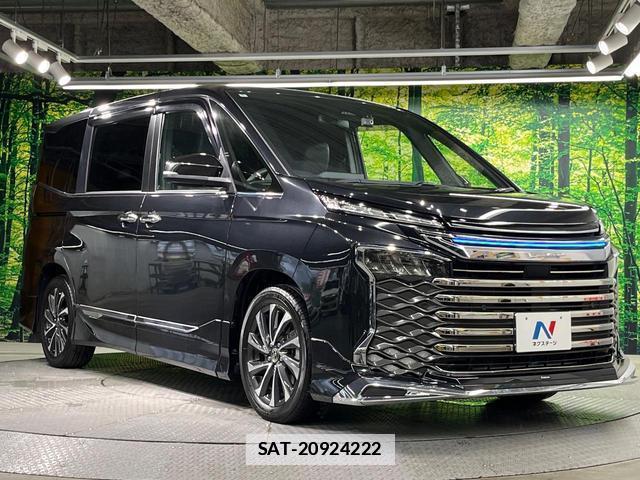 Toyota VOXY 2022-09 7872697-16