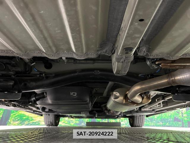 Toyota VOXY 2022-09 7872697-19