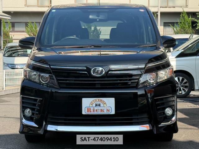 Toyota VOXY 2014-10 7872859-1