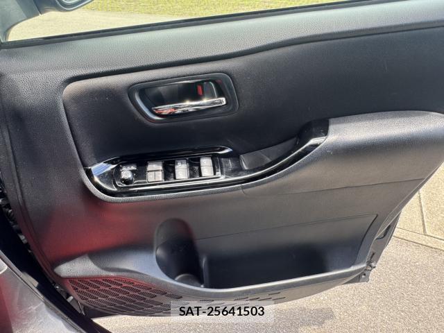Toyota VOXY 2019-08 7873097-14
