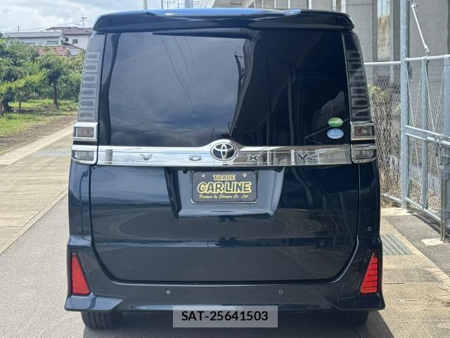 Toyota VOXY 2019-08 7873097-4