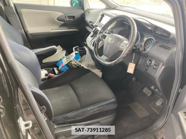 Toyota WISH 2009-08 7868475-10