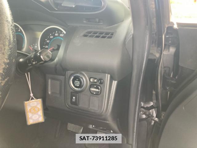 Toyota WISH 2009-08 7868475-11