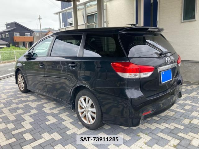 Toyota WISH 2009-08 7868475-13