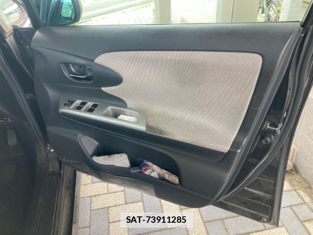 Toyota WISH 2009-08 7868475-9