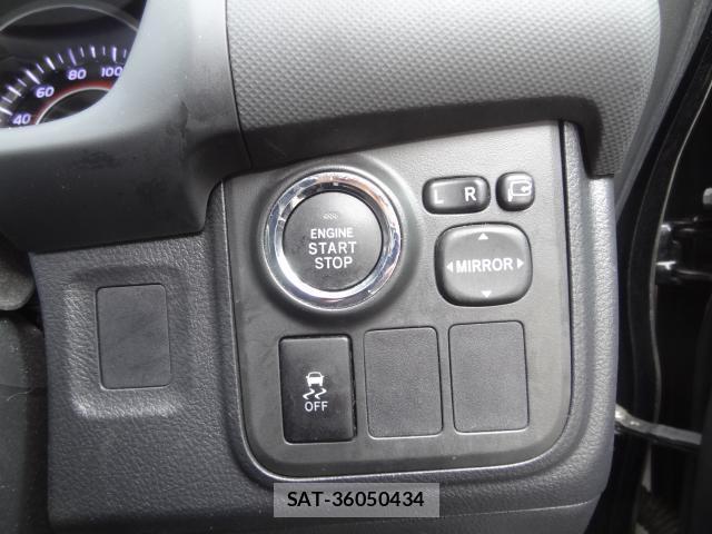 Toyota WISH 2014-03 7870165-6