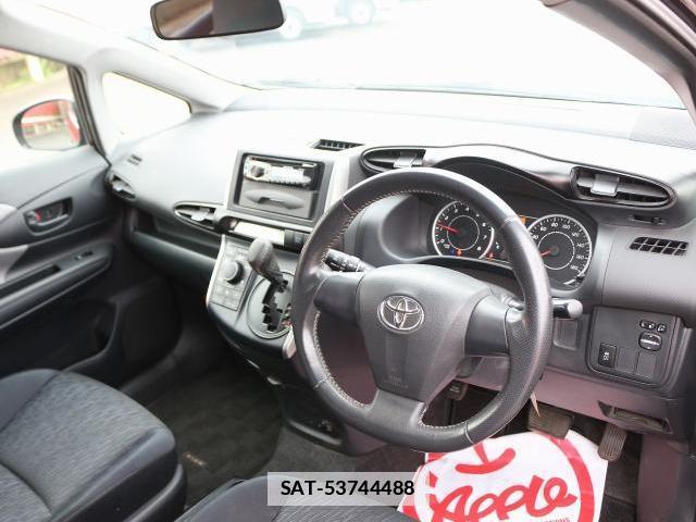 Toyota WISH 2011-05 7871477-10