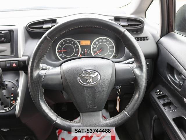 Toyota WISH 2011-05 7871477-12