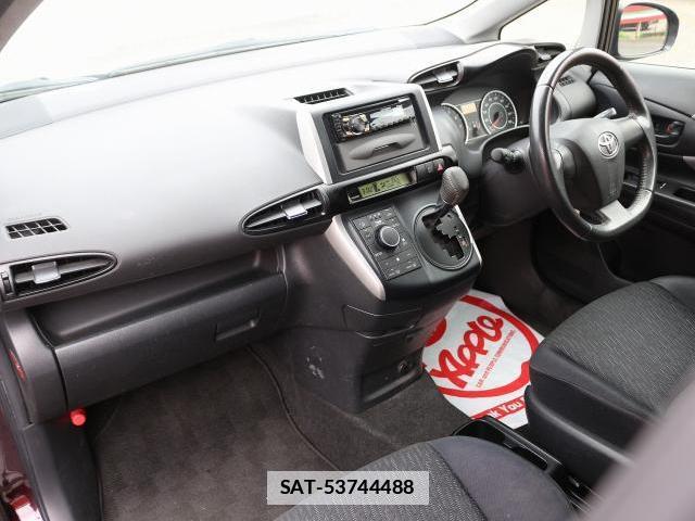 Toyota WISH 2011-05 7871477-18
