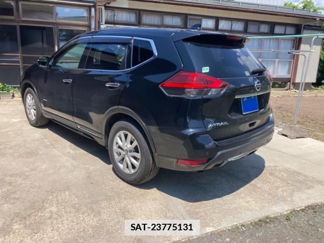 Nissan X-TRAIL 2017-07 7868674-2