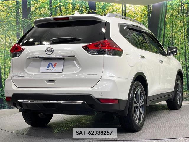 Nissan X-TRAIL 2018-07 7869797-16