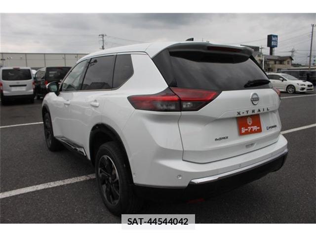 Nissan X-TRAIL 2026-03 7870951-11