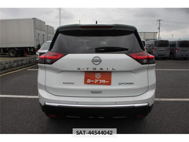 Nissan X-TRAIL 2026-03 7870951-12