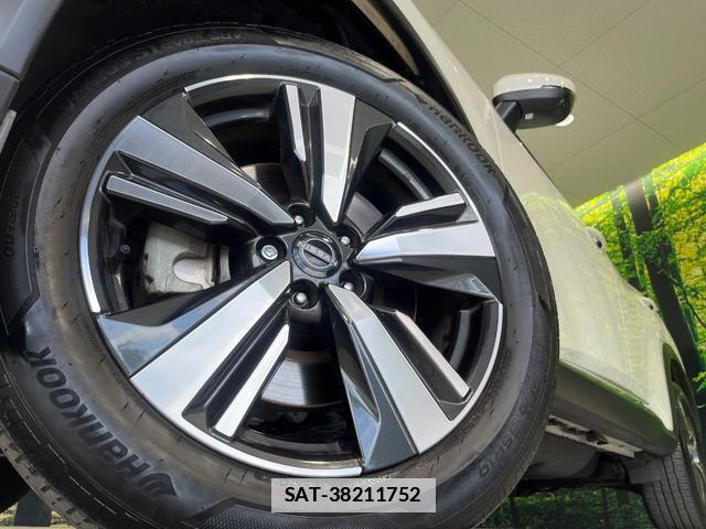 Nissan X-TRAIL 2023-09 7871034-12