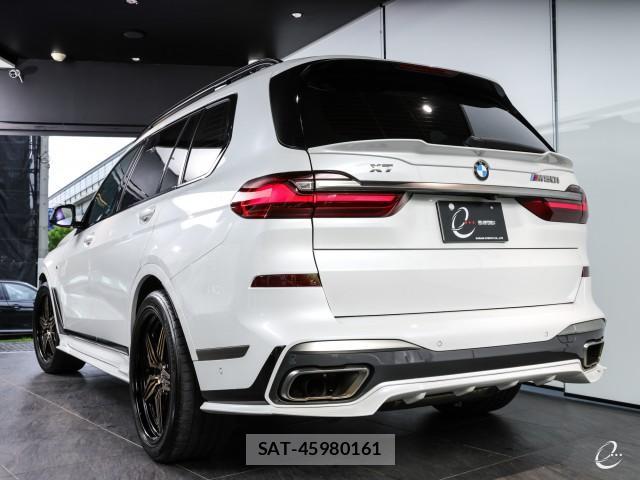 Bmw X7 2021-06 7871929-10