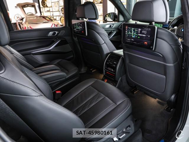 Bmw X7 2021-06 7871929-4