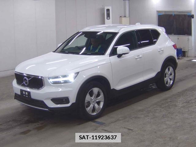 Volvo XC40 2021-02 7867307-3