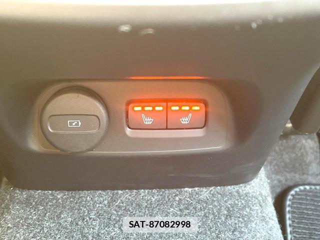 Volvo XC40 2021-06 7867817-14