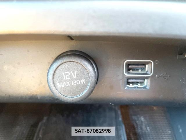 Volvo XC40 2021-06 7867817-16