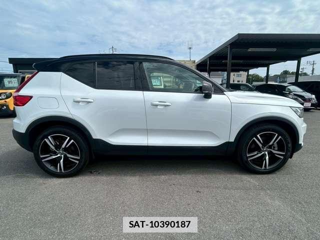 Volvo XC40 2021-04 7871582-3