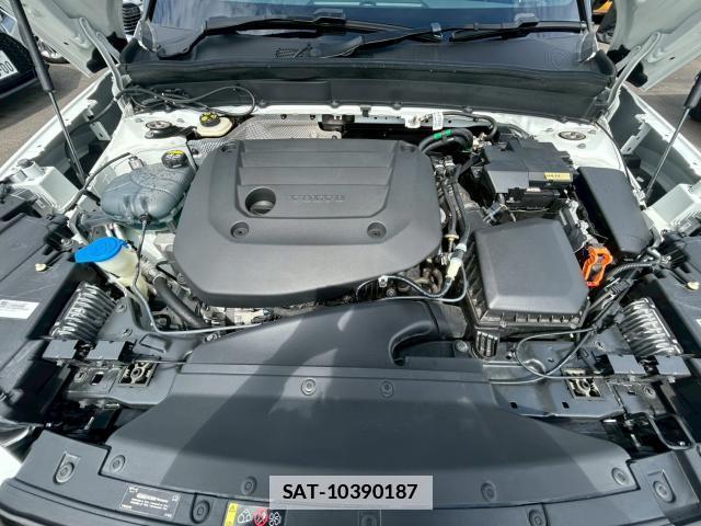 Volvo XC40 2021-04 7871582-7