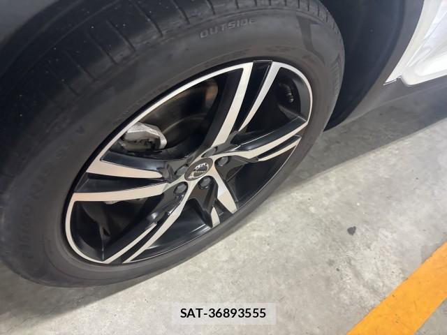Volvo XC40 2018-11 7871697-2