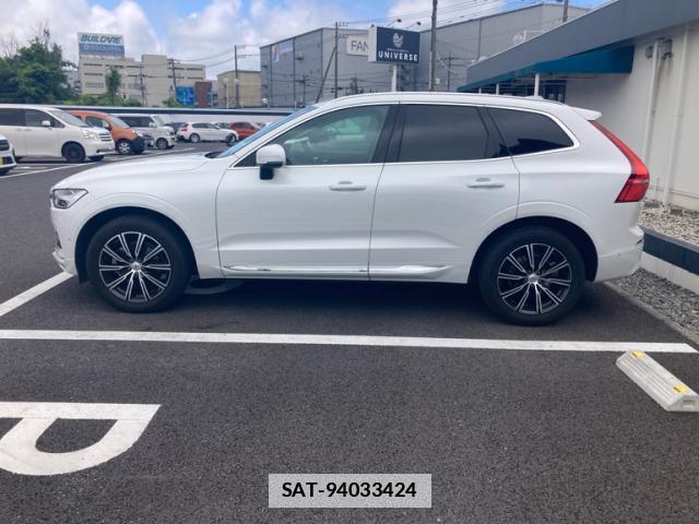 Volvo XC60 2018-06 7868630-1