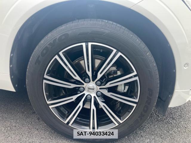 Volvo XC60 2018-06 7868630-3