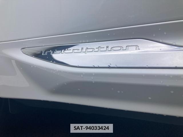 Volvo XC60 2018-06 7868630-5