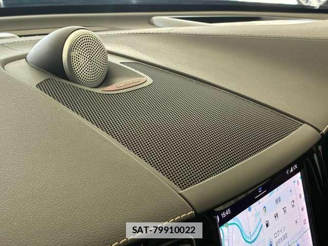 Volvo XC60 2022-03 7869389-3