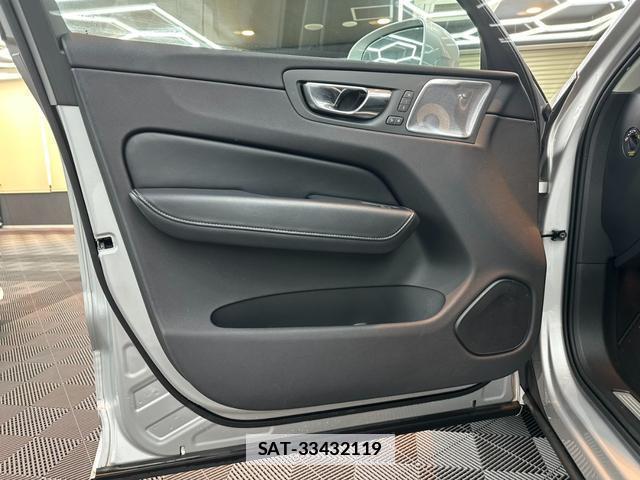Volvo XC60 2018-01 7872209-13