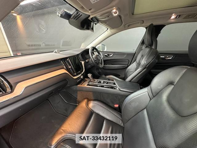 Volvo XC60 2018-01 7872209-14