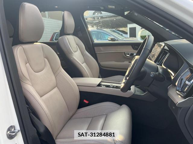Volvo XC90 2025-02 7868076-12