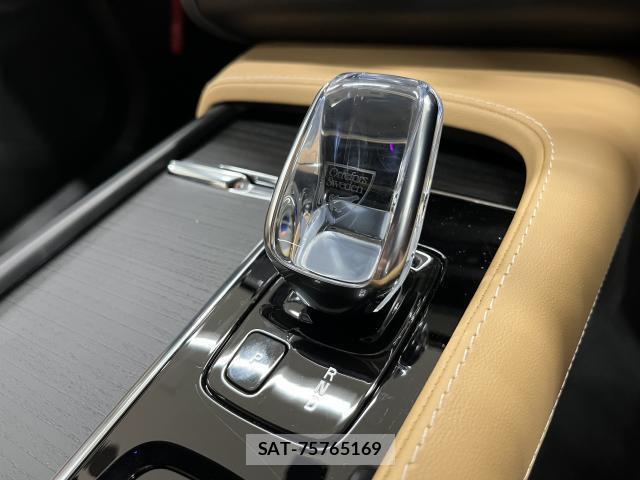 Volvo XC90 2022-08 7871490-14