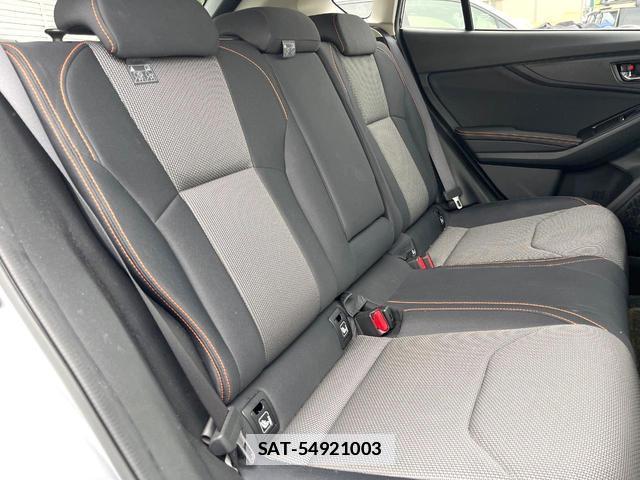 Subaru XV 2017-09 7870073-11