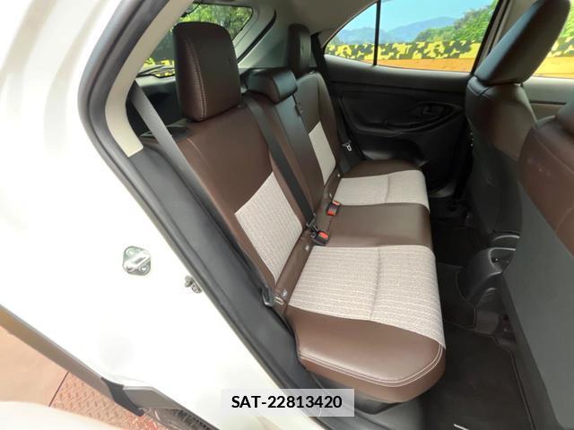 Toyota YARIS CROSS 2022-01 7868809-8