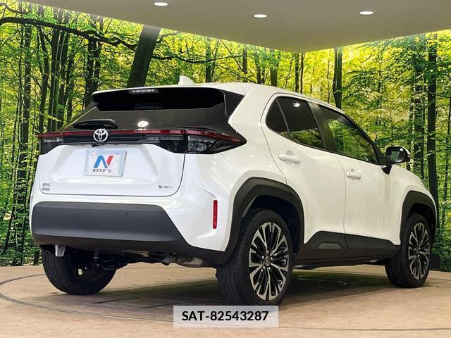 Toyota YARIS CROSS 2024-12 7869098-16